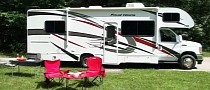 This Compact 2023 Thor Four Winds RV Can Sleep a Family of Six in Comfort