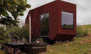 This Couple’s DIY Tiny Home Is Incredibly Unique, a Modern Architectural Gem