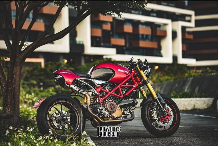 This Custom 2009 Ducati Hypermotard 1100 By Cowboy S Chopper Is Delicious Autoevolution