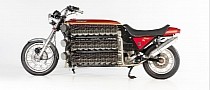 This Custom-Built Kawasaki Is a Bonkers 48-Cylinder Guinness World Record Holder