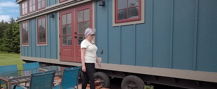This Custom Denali XL Tiny House Is How Downsizing Becomes a Luxury