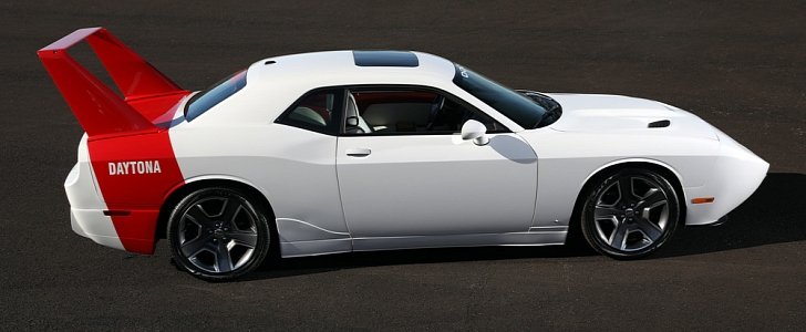 2013 Dodge Challenger in Charger Daytona clothing