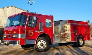 The E-One Cyclone Is a 36-Year-Old Pumper Fire Truck With a 9.0-Liter V6 Engine