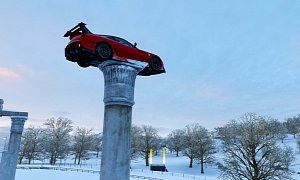 This Ferrari 599XX Evoluzione Parked on Top of a Pillar in Forza Looks Sexy