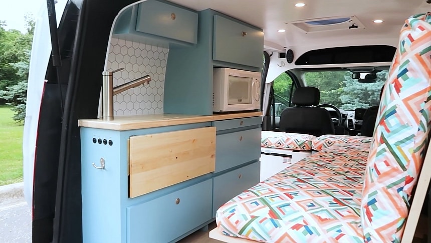 This Funky Camper Van Makes the Most out of Its Compact Interior, It's Cute and Cozy