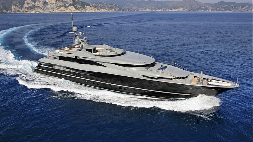Nonni II boasts one of the most spectacular superyacht interiors