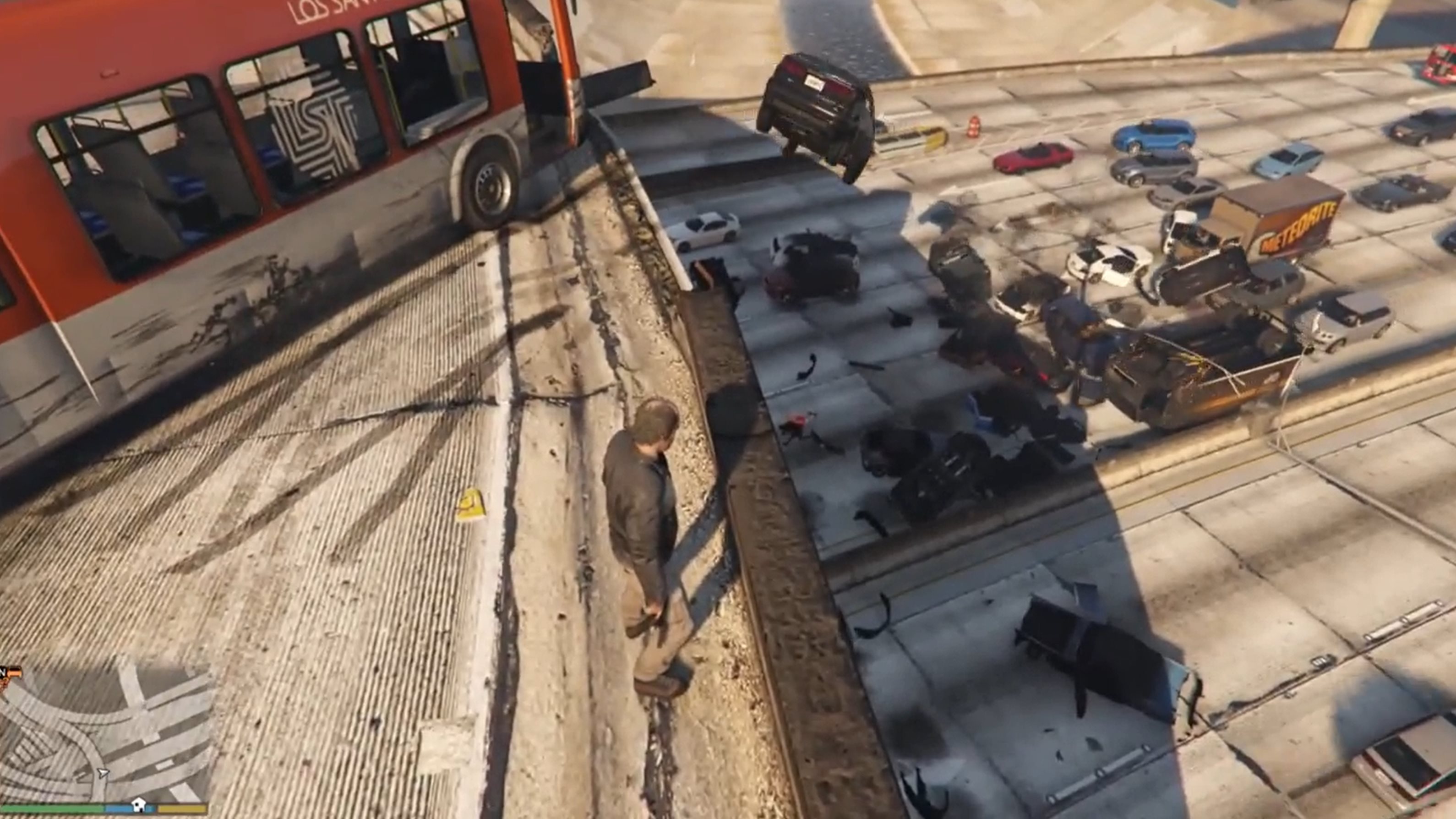This GTA V Glitch Causing Highway Chaos Is So Funny You Can't Stop Watching  - autoevolution