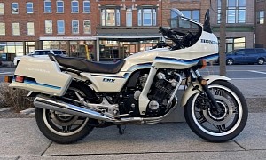 This Handsome 1982 Honda CBX1000 Adds Japanese Seasoning to the Sport-Touring Recipe