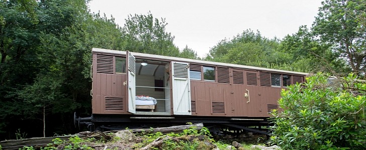 Siphon is a converted historic train car in the UK, now used a tiny house
