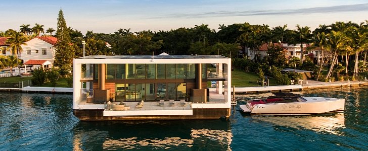 Arkup Yacht Is World’s First Fully Sustainable Floating Villa