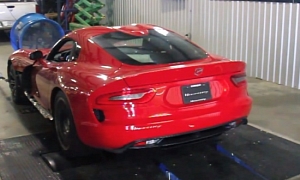 This Is How a 2013 SRT Viper with a Hennessey Exhaust Sounds