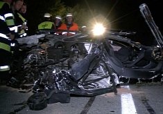 This Is How a McLaren Looks after Crashing at 150 MPH