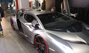 This Is How You Drive the Lamborghini Veneno in Reverse