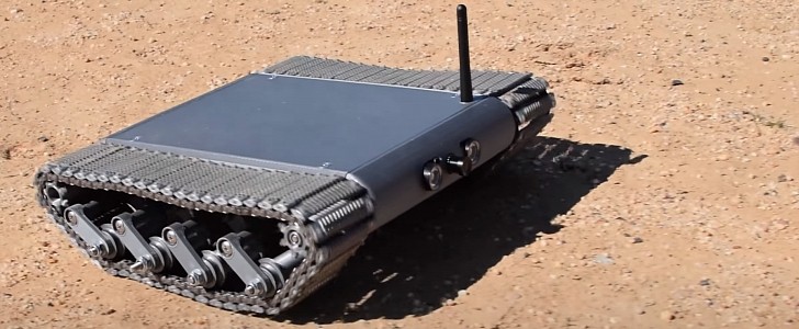 Military robot optimized for desert missions