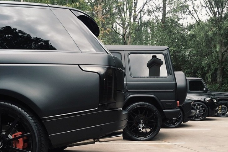 This Is Kardashian’s Luxury Car Collection in One Picture, Almost