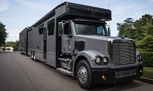 This Is Your Shot at a Gigantic Freightliner Motorhome With a Matching 2-Car Garage