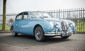 This Jaguar MK 2 is Full of Grace, Pace and Space