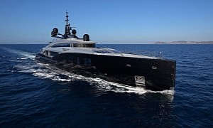 This Jet-Black Beast Shows What Ultra-Glam Yachting Is All About
