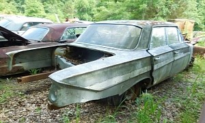 This Junkyard 1961 Chevrolet Impala Looks Tragic, Still Wants Another Chance