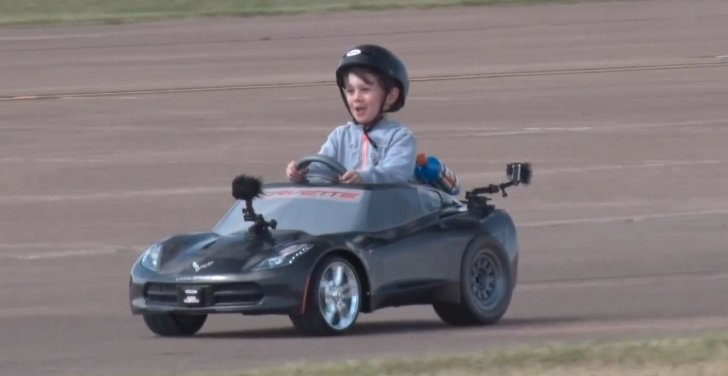 This Kid’s Powerwheels C7 Corvette Stingray Can Do Donuts