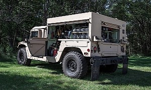This Kind of Humvee Is the Ultimate Battlefield Repair Truck