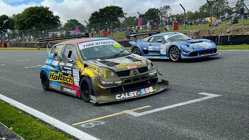 K24-swapped Renault Clio