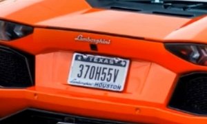 This Lamborghini Has an Offensive License Plate, But You Can’t See It