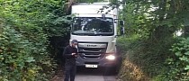 This Lorry Stuck on a Narrow Country Road Is Proof Google Maps Needs Truck Navigation