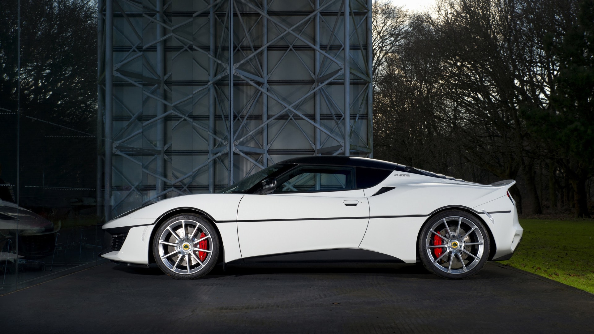 This Lotus Evora Is A Tribute To James Bond’s Esprit From