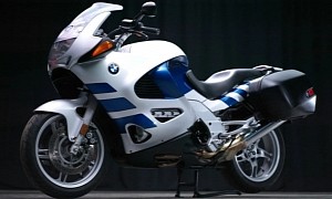 This Low-Mile 2000 BMW K 1200 RS Is Almost Entirely Devoid of Any Blemishes