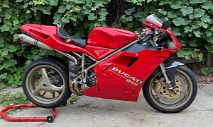 This Mint-Condition 1995 Ducati 916 Is the Stuff of Collectors’ Wildest Dreams