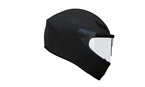 This Motorcycle Helmet Rain Wiper Can Now Be Ordered Online