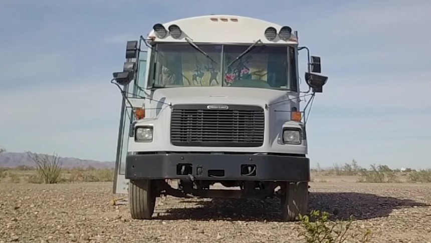 Off-Grid School Bus With a Homey Aesthetic