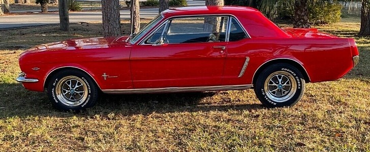 1966 Ford Mustang 5 speed