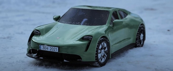 This Porsche Taycan is made with a 3D pen, all-electric and gorgeous  