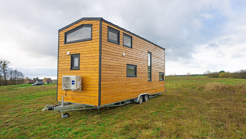Mobi Individual Maple comes with an unusual three-bedroom layout