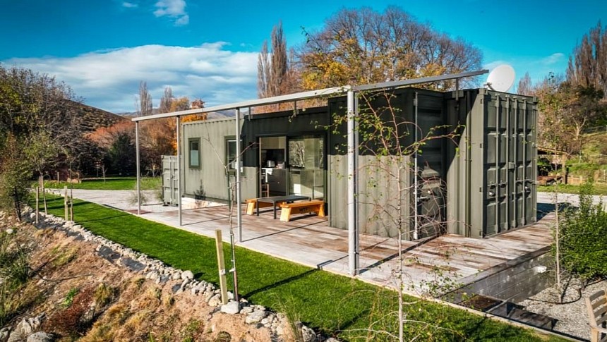 Shipping Container Converted Into a Tiny House With a Fully Functional Interior
