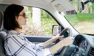 This Simple Gadget Makes Driving a Lot More Comfortable on a Sunny Day