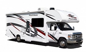 This Thor Four Winds RV Fits Everything You Need in a Functional Space
