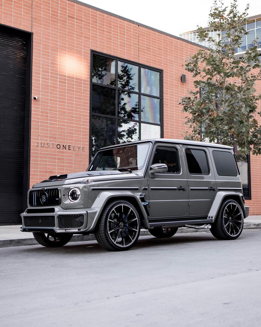 This Tuned Mercedes-AMG G 63 Was a Christmas Gift for One Lucky Woman -  autoevolution