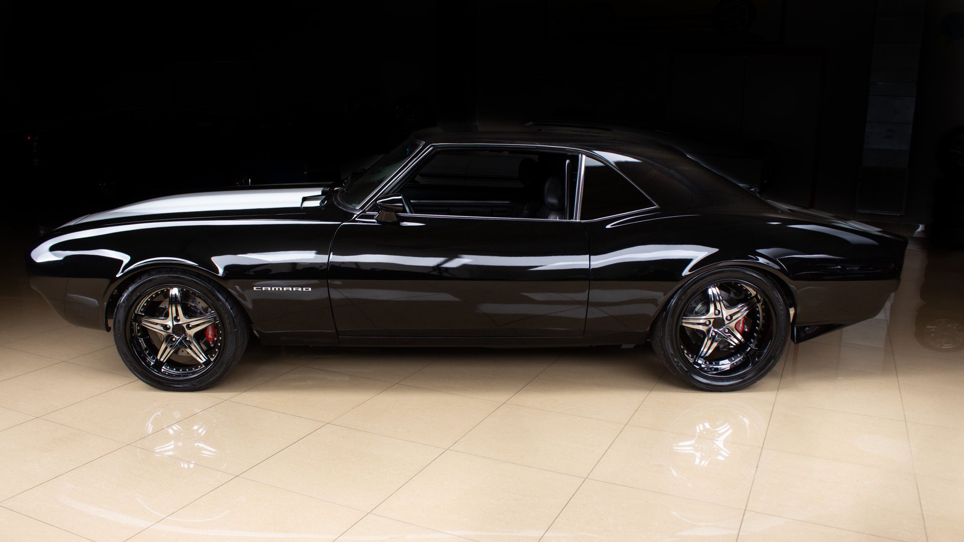 This Tuxedo Black 1968 Chevrolet Camaro Ss 496 Isn T For The Faint Of Heart Autoevolution