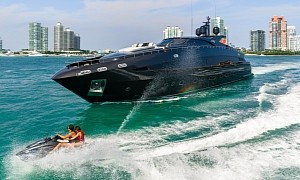 This Ultra-Luxurious Black Beauty Yacht Was Born for Exhilarating Speed