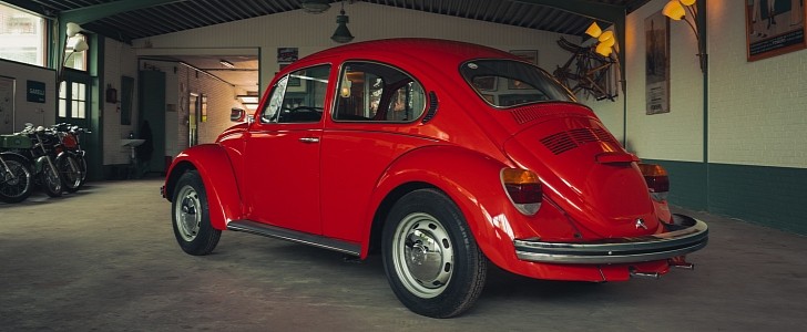 This 1978 Volkswagen Beetle is unrestored, but still brand new, and can be auctioned 