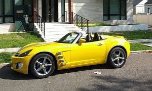 This Used 2008 Saturn Sky Red Line Thinks It's a Ferrari, Costs $34,900