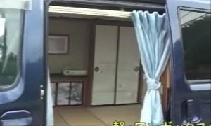 This Van Was Changed into a Japanese-Style Living Room