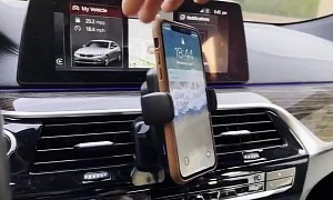 This Wireless Phone Charger Fixes One of the Biggest Problems of Every Driver