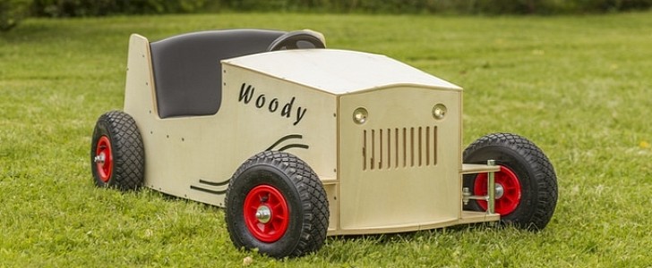 Woody Car