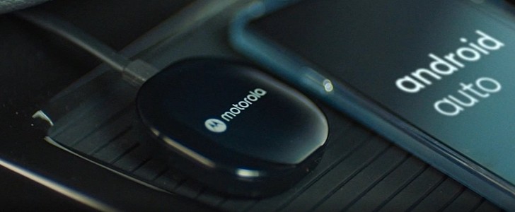 Motorola's Android Auto adapter