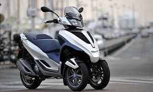 Three-Wheeled Scooters Denied Congestion Charge Exemption in London, Piaggio Yourban Is Safe