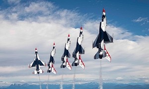 Thunderbirds F-16s Look Like a Bunch of Dolphin Swimming Backwards